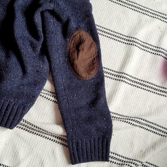 European Sweater - Picture 3 of 5